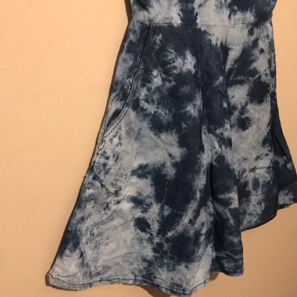 BUNDLE 2 ITEMS FOR $10 Blue Acid wash Indigo Rein skater Dress size XS - Picture 3 of 8